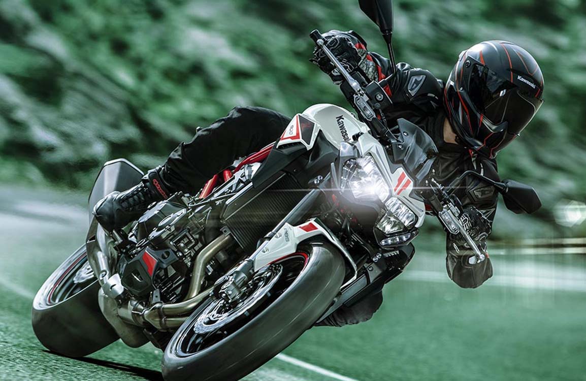 kawasaki-2022-z900